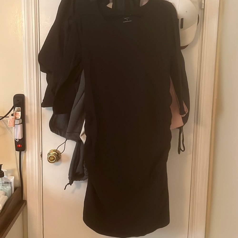 Isabel quarter sleeve black maternity dress